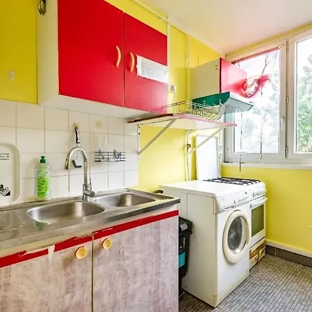 Double Bedroom With Shared Bathroom & Kitchen, Paris Séjour chez l'habitant